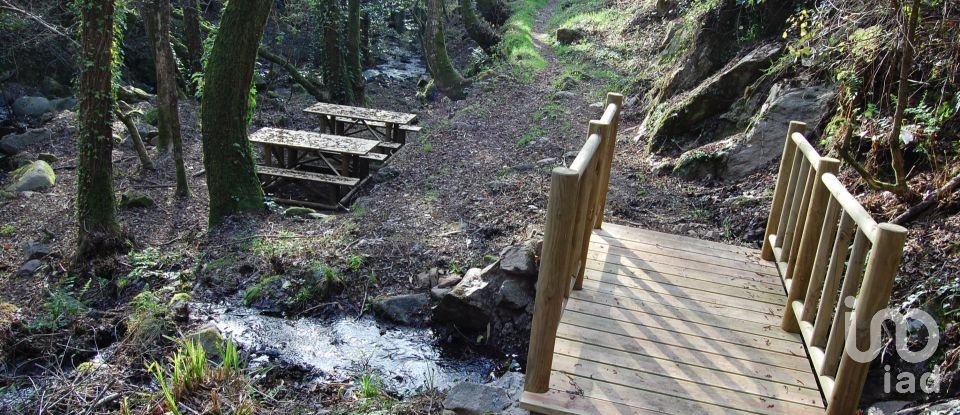 Terreno urbano em Podentes de 2 088 m²