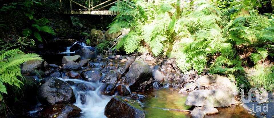 Terreno urbano em Podentes de 2 088 m²