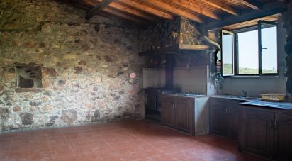 Maison T3 à São Martinho da Cortiça de 127 m²