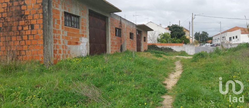 Parking in Santarém (Marvila), Santa Iria Da Ribeira De Santarém, Santarém (São Salvador) E Santarém (São Nicolau) of 300 m²