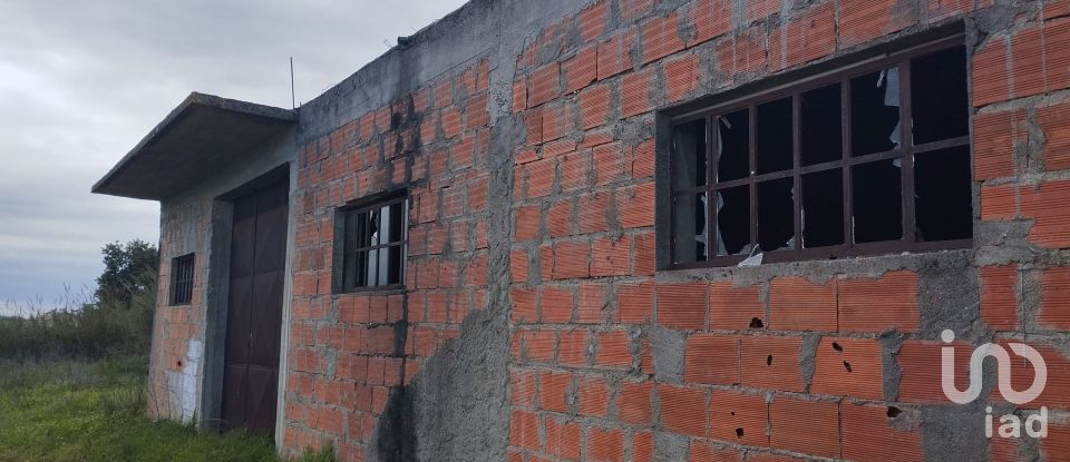 Parking in Santarém (Marvila), Santa Iria Da Ribeira De Santarém, Santarém (São Salvador) E Santarém (São Nicolau) of 300 m²