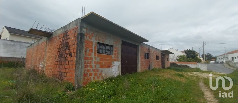 Parking in Santarém (Marvila), Santa Iria Da Ribeira De Santarém, Santarém (São Salvador) E Santarém (São Nicolau) of 300 m²