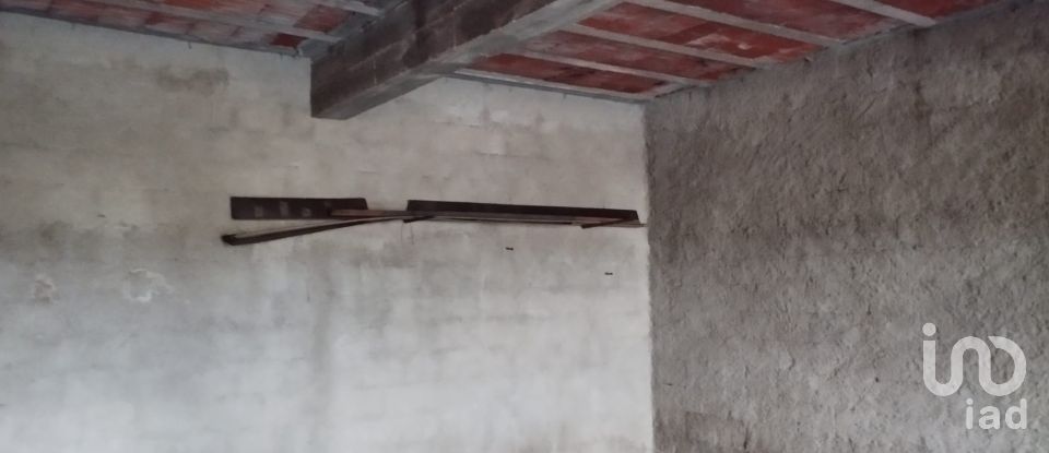 Parking in Santarém (Marvila), Santa Iria Da Ribeira De Santarém, Santarém (São Salvador) E Santarém (São Nicolau) of 300 m²