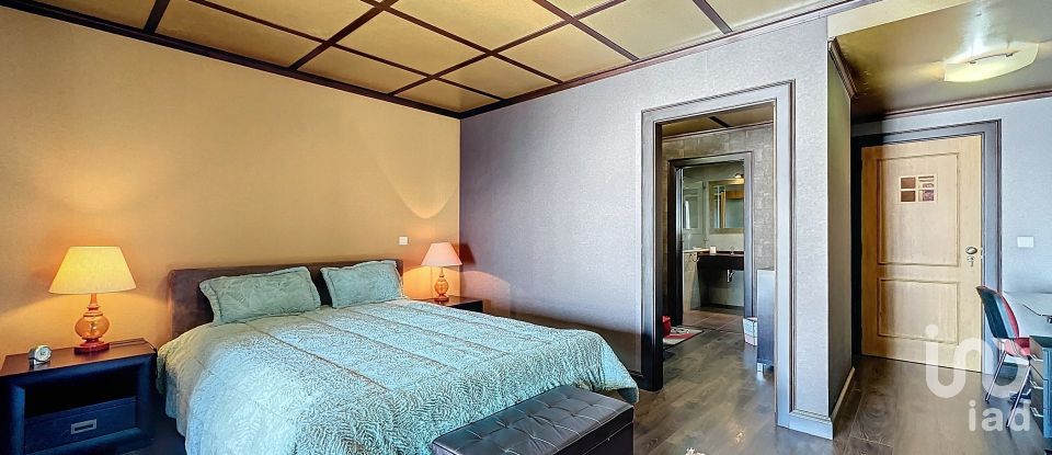 House T4 in São Martinho of 446 m²