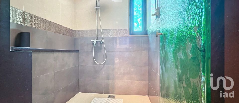 House T4 in São Martinho of 446 m²