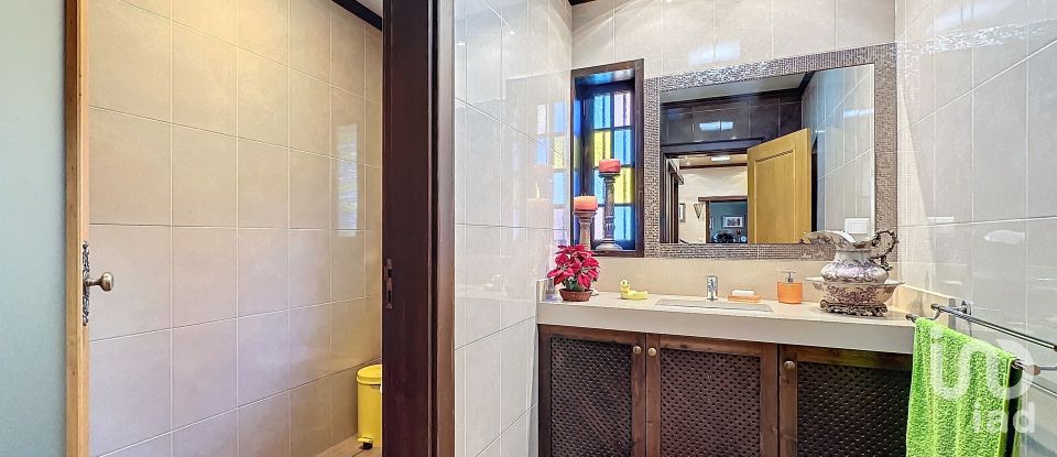 House T4 in São Martinho of 446 m²