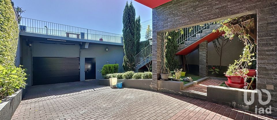 House T4 in São Martinho of 446 m²