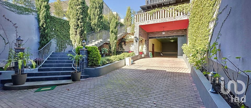 House T4 in São Martinho of 446 m²