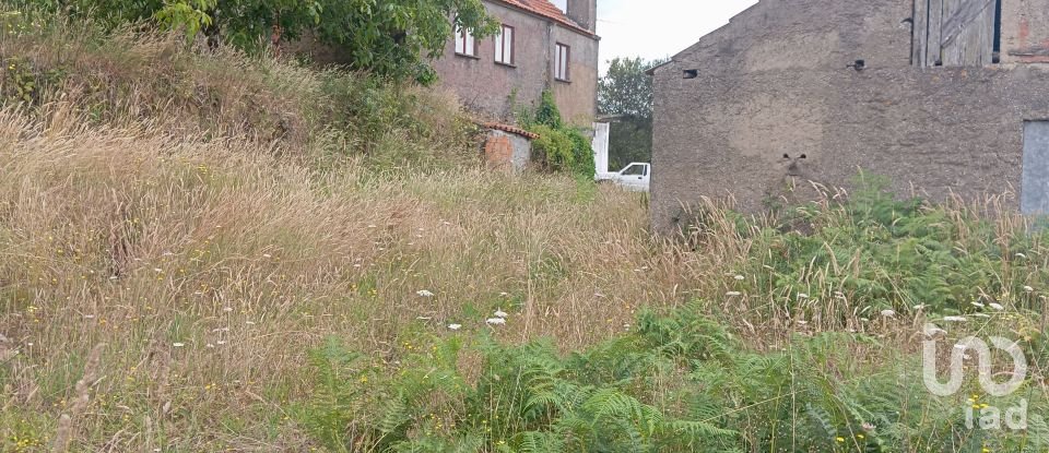 Maison T3 à Vila Nova de 140 m²