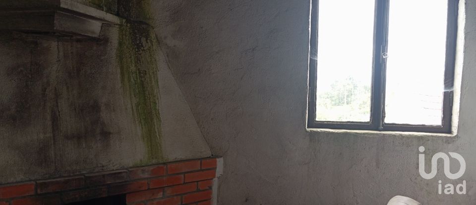 Maison T3 à Vila Nova de 140 m²