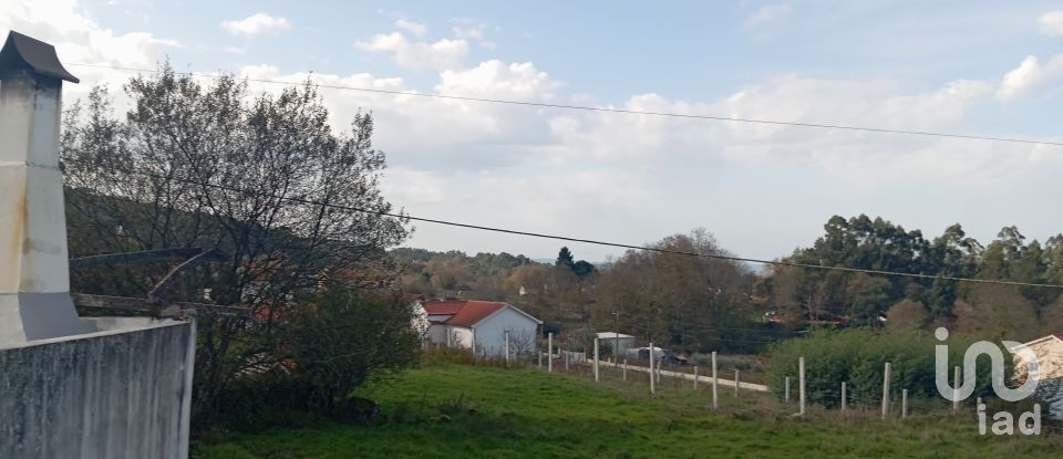 Maison T3 à Vila Nova de 140 m²