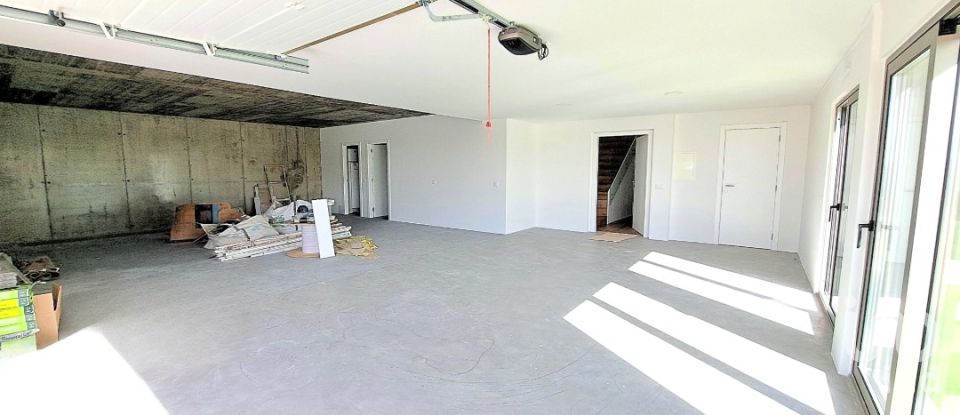 Moradia T3 em Atouguia da Baleia de 262 m²