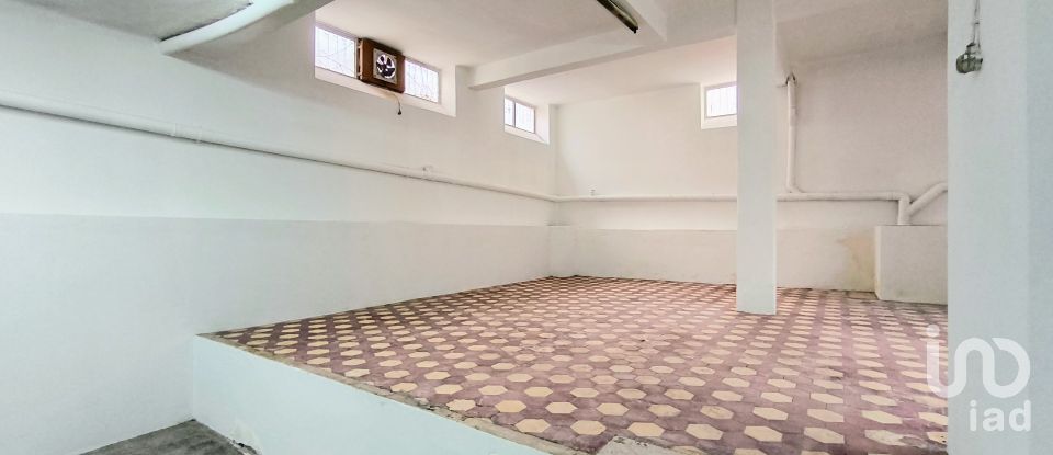Boutique/Local commercial à São Domingos De Benfica de 237 m²