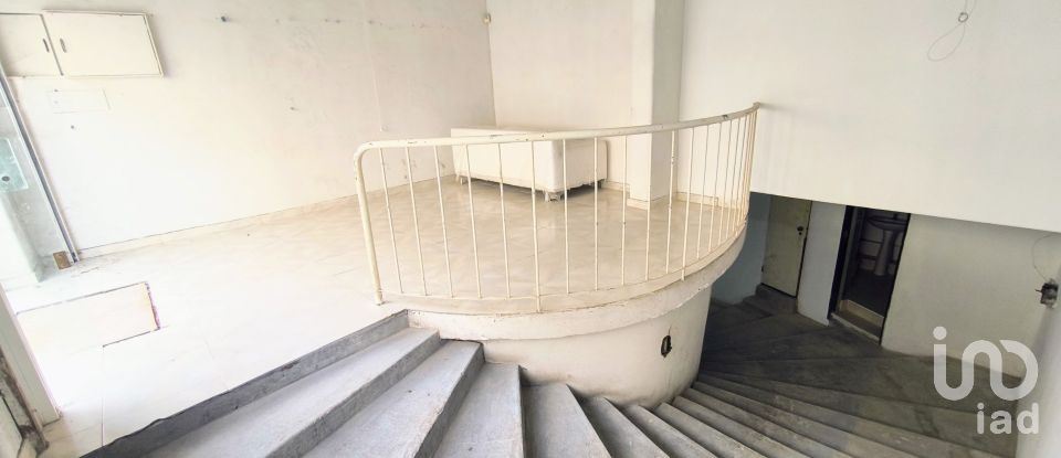 Boutique/Local commercial à São Domingos De Benfica de 237 m²