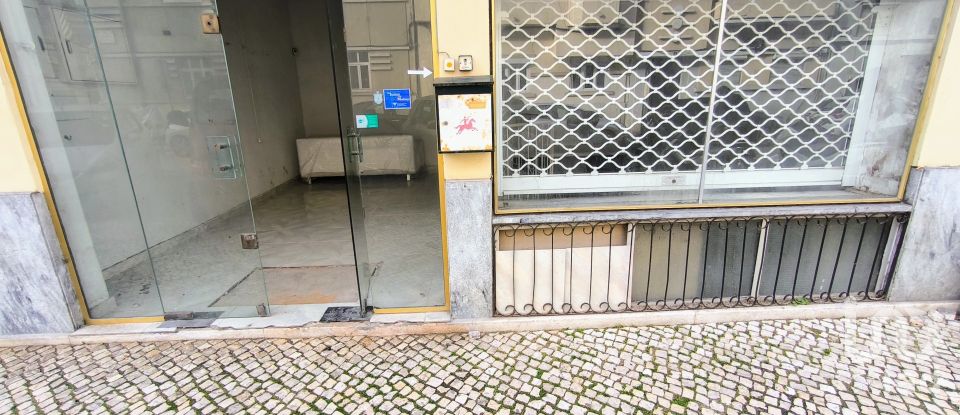 Boutique/Local commercial à São Domingos De Benfica de 237 m²