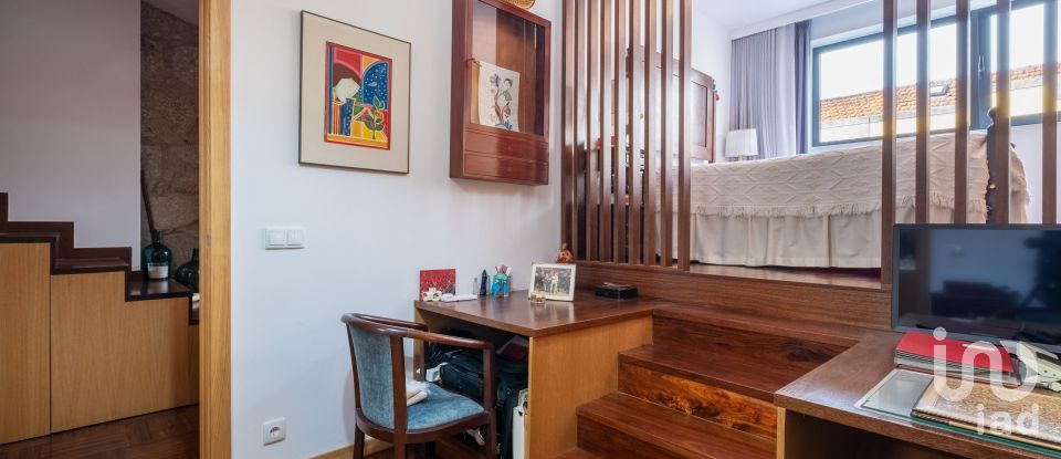 House T7 in Paranhos of 314 m²