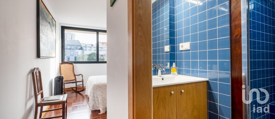 House T7 in Paranhos of 314 m²