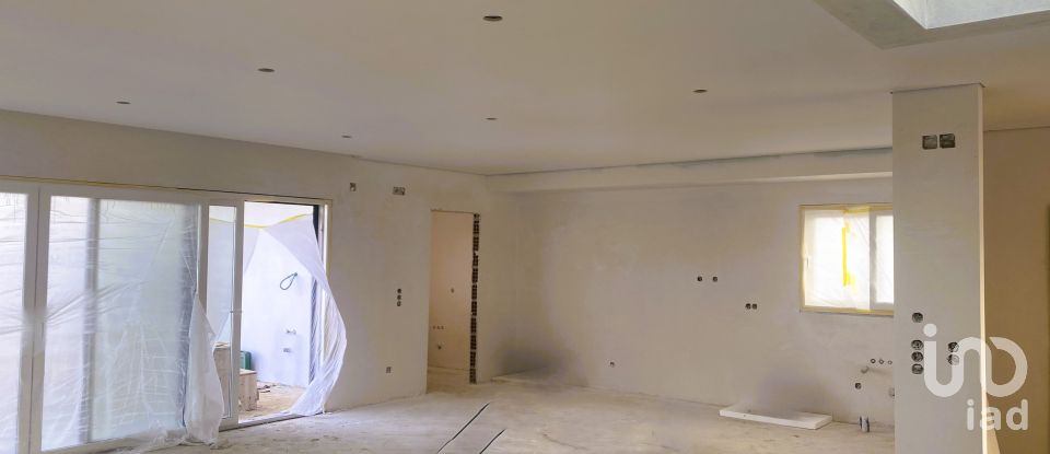 Maison T4 à Azeitão (São Lourenço e São Simão) de 260 m²
