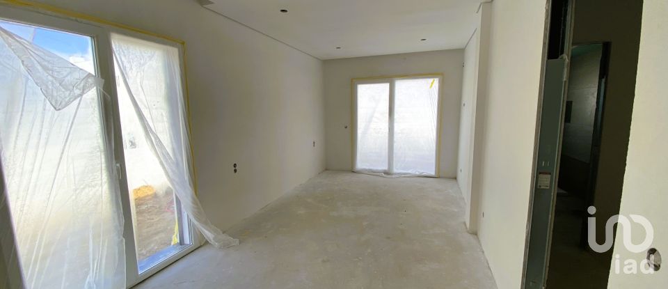 Maison T4 à Azeitão (São Lourenço e São Simão) de 260 m²