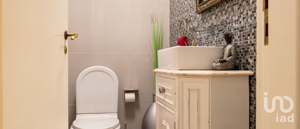 Moradia T4 em Machico de 207 m²