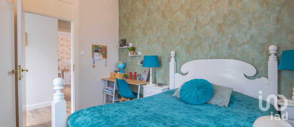 Moradia T4 em Machico de 207 m²