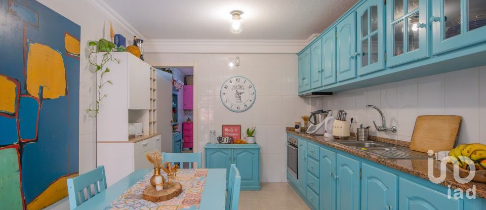 Moradia T4 em Machico de 207 m²