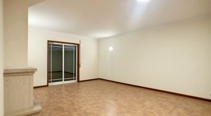 Maison T3 à Branca de 270 m²