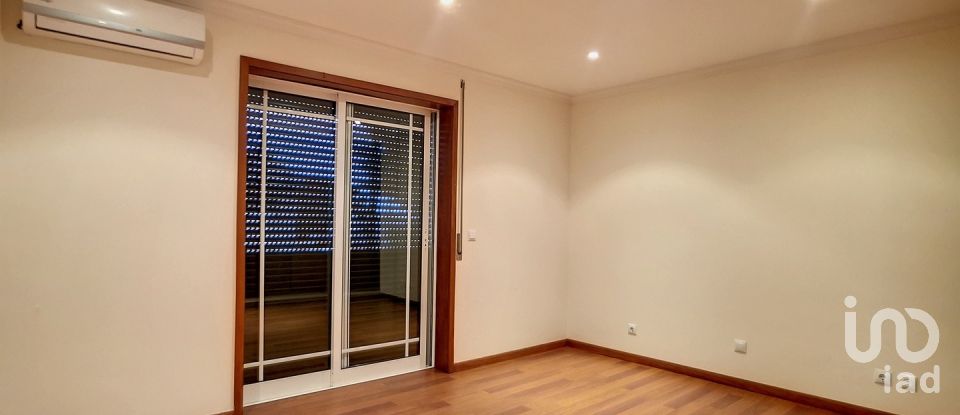 Moradia T3 em Branca de 270 m²