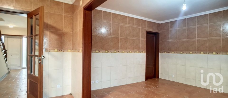 Moradia T3 em Branca de 270 m²