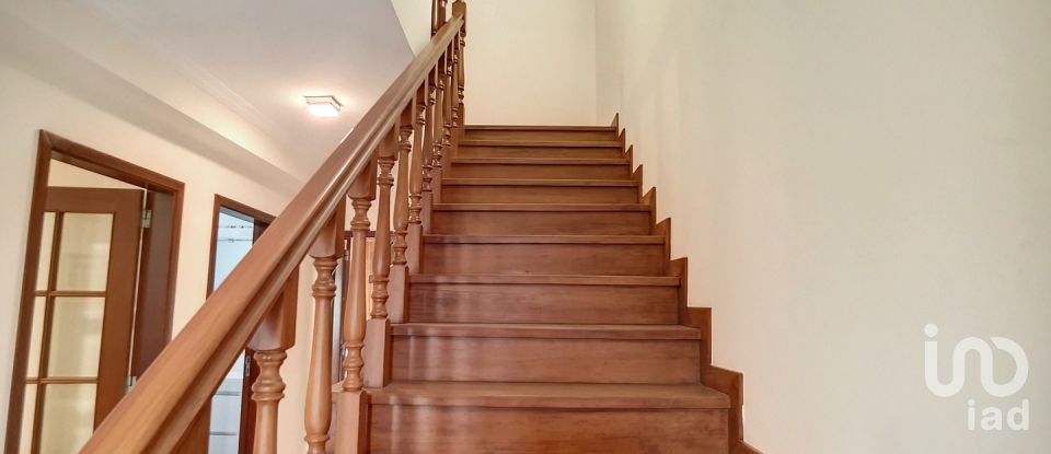 Moradia T3 em Branca de 270 m²