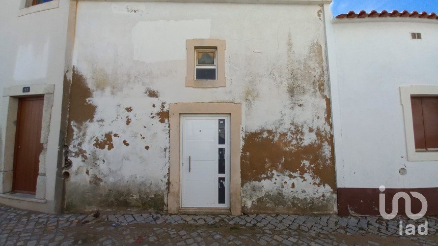 Shop / premises commercial in Loulé (São Sebastião) of 18 m²