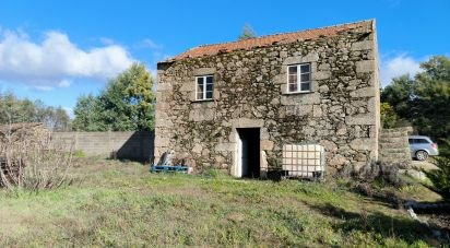Maison rustique T3 à Caria de 126 m²