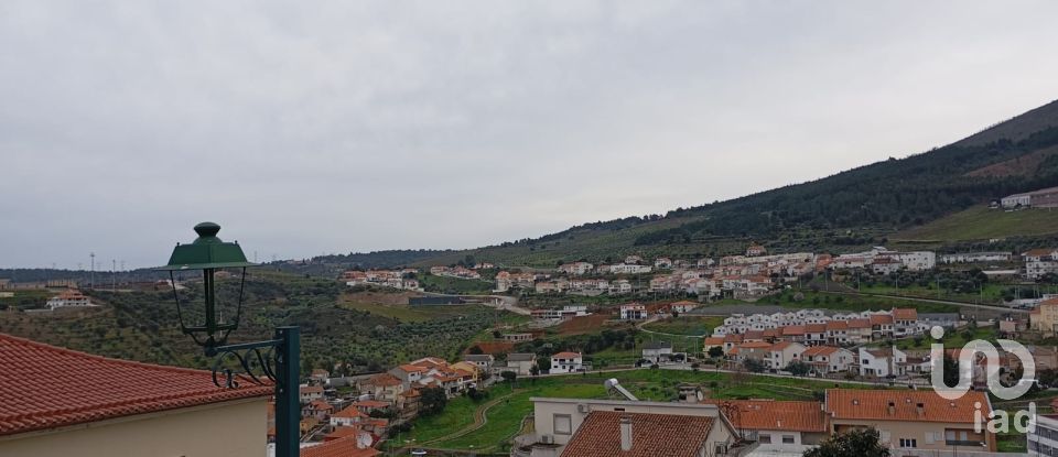 Moradia T5 em Torre de Moncorvo de 380 m²
