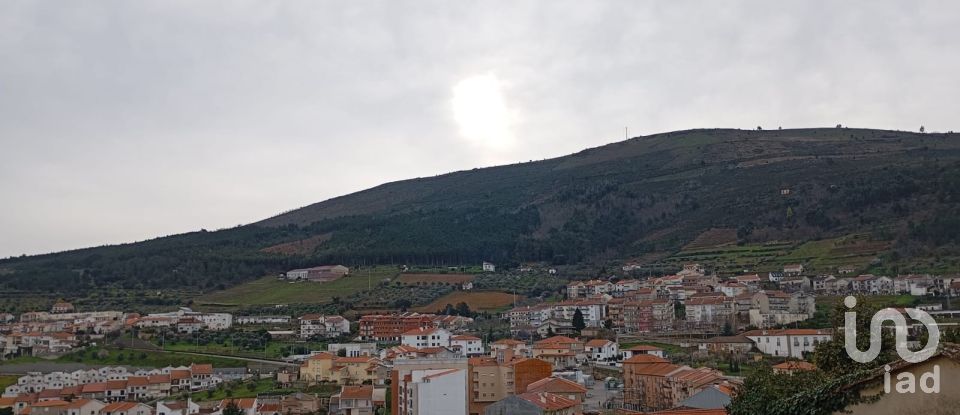 Moradia T5 em Torre de Moncorvo de 380 m²