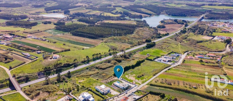 Moradia T3 em Atouguia da Baleia de 262 m²