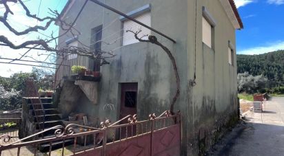 Maison T2 à Sobreira Formosa e Alvito da Beira de 82 m²