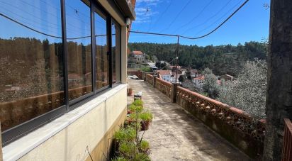 Maison T3 à Sobreira Formosa e Alvito da Beira de 90 m²