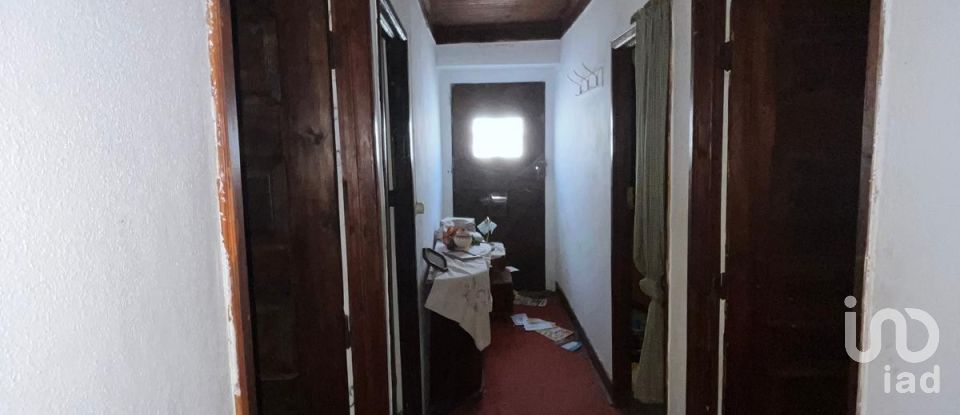 House T3 in Sobreira Formosa e Alvito da Beira of 90 m²