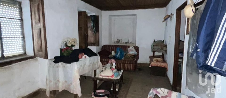 House T3 in Sobreira Formosa e Alvito da Beira of 90 m²