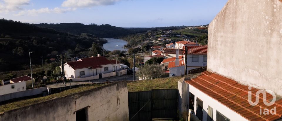 House T4 in A dos Negros of 339 m²