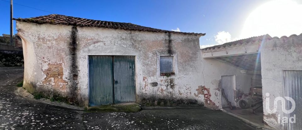 House T4 in A dos Negros of 339 m²