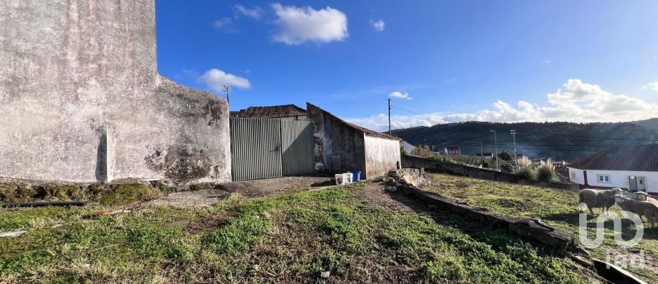 House T4 in A dos Negros of 339 m²