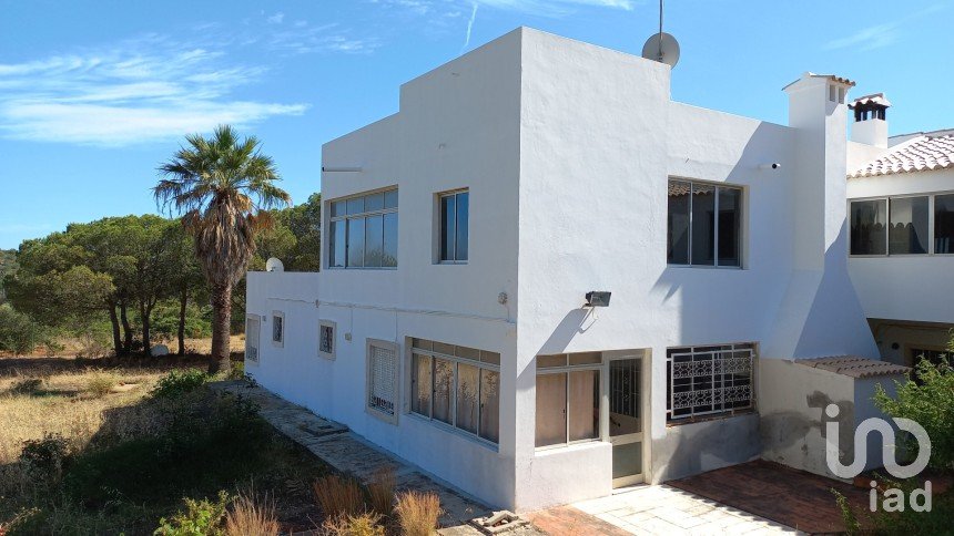 Maison T2 à Santa Bárbara de Nexe de 100 m²