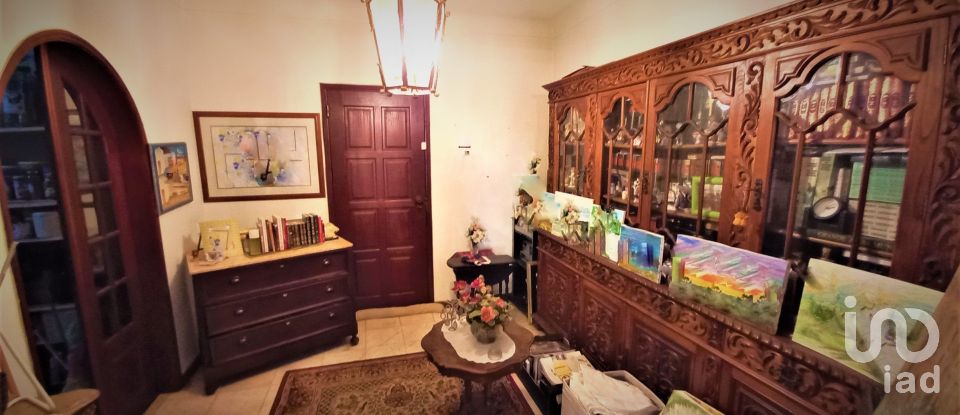 Maison T2 à Santa Bárbara de Nexe de 100 m²