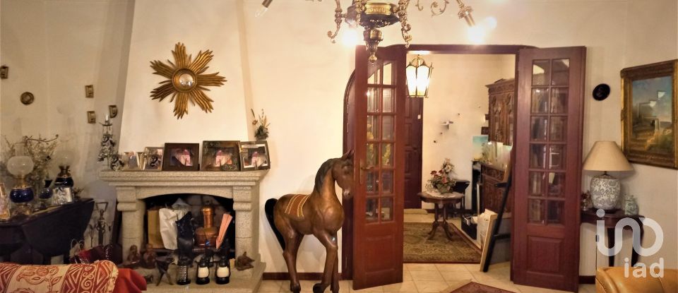 Maison T2 à Santa Bárbara de Nexe de 100 m²