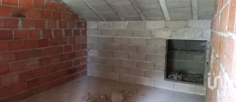 Maison T2 à Santa Bárbara de Nexe de 100 m²