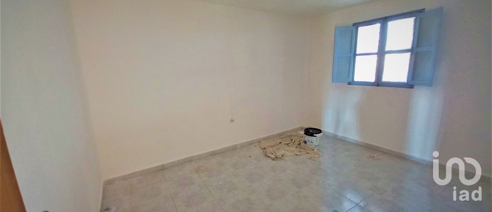 Maison T2 à Santa Bárbara de Nexe de 100 m²