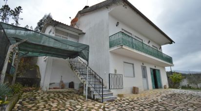 Maison traditionnelle T3 à Alvares de 234 m²