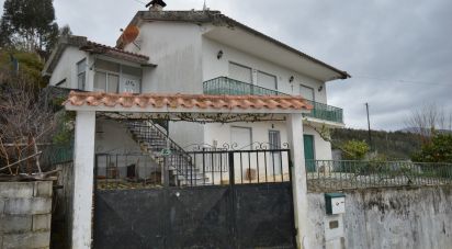 Maison traditionnelle T3 à Alvares de 234 m²