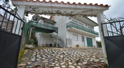 Maison traditionnelle T3 à Alvares de 234 m²